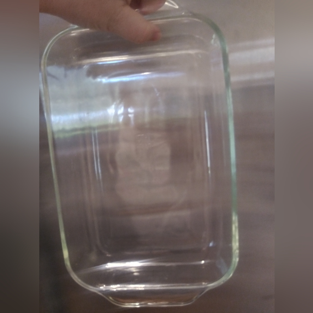 Pyrex Glass Baking Dish 11 X 7.5 X 2